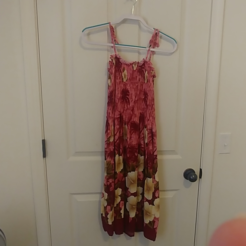 Adorable summer midi dress